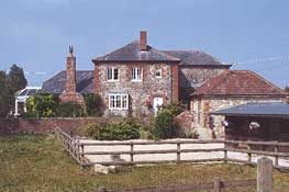 Blounts Court Farm B&B,  Devizes